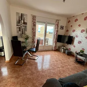 https://casa-laura-caleta-de-fuste.in-canary-islands.com